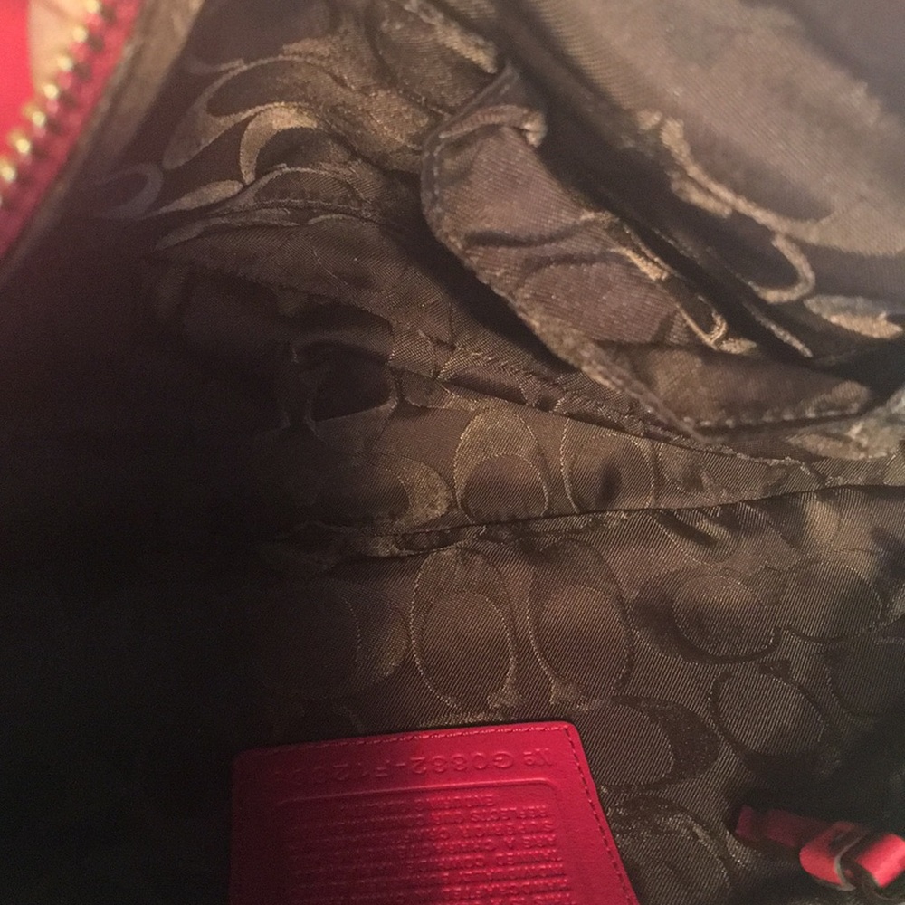 Coach Legacy NWT RASPBERRY - Picture 5 of 10